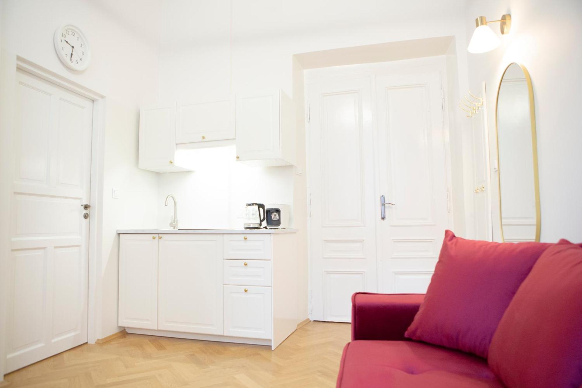 Apartments Roman كراكوفيا المظهر الخارجي الصورة